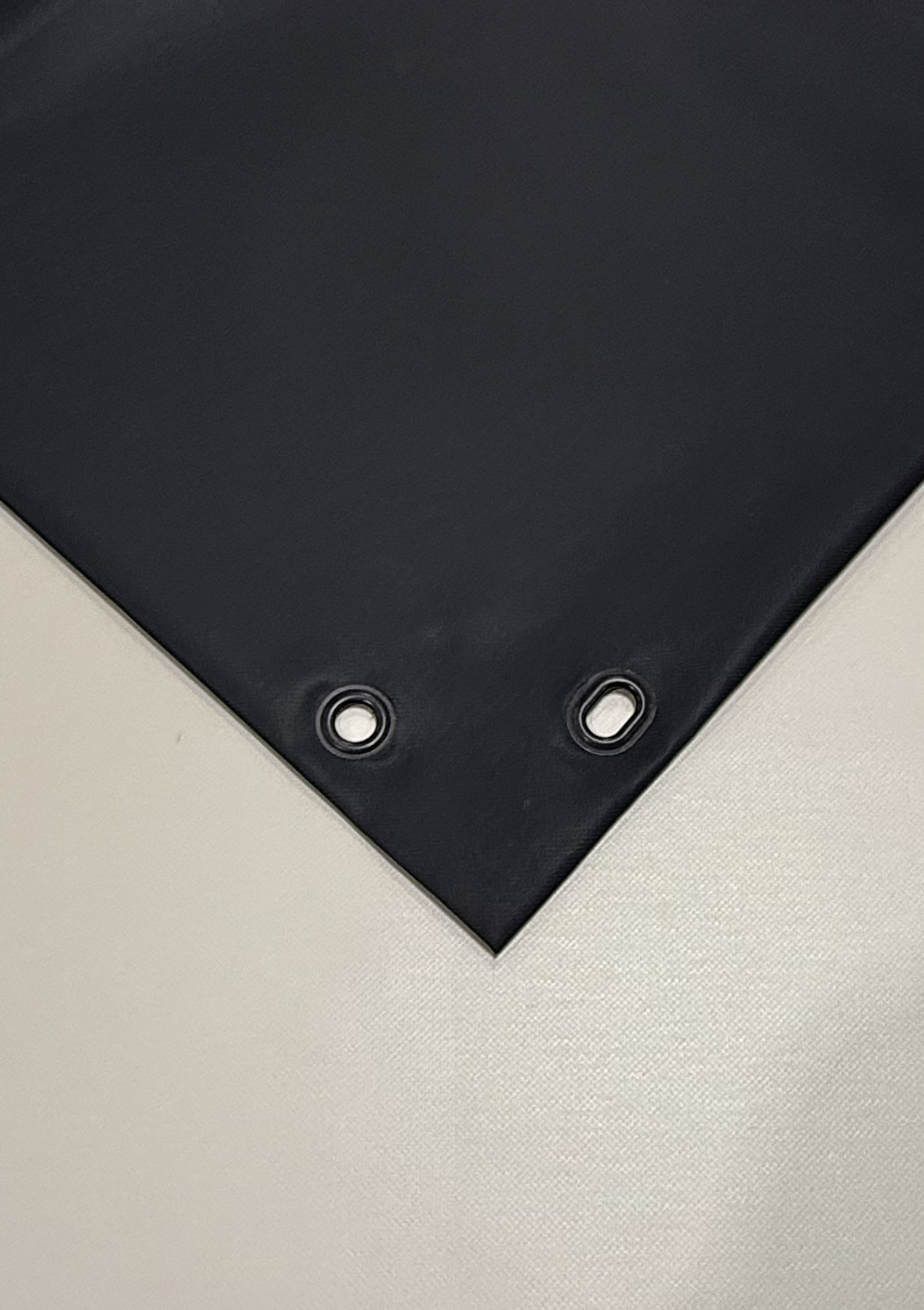 Abdeckplane PVC matt mit Canvas-Maserung mit Tür und Fenster 