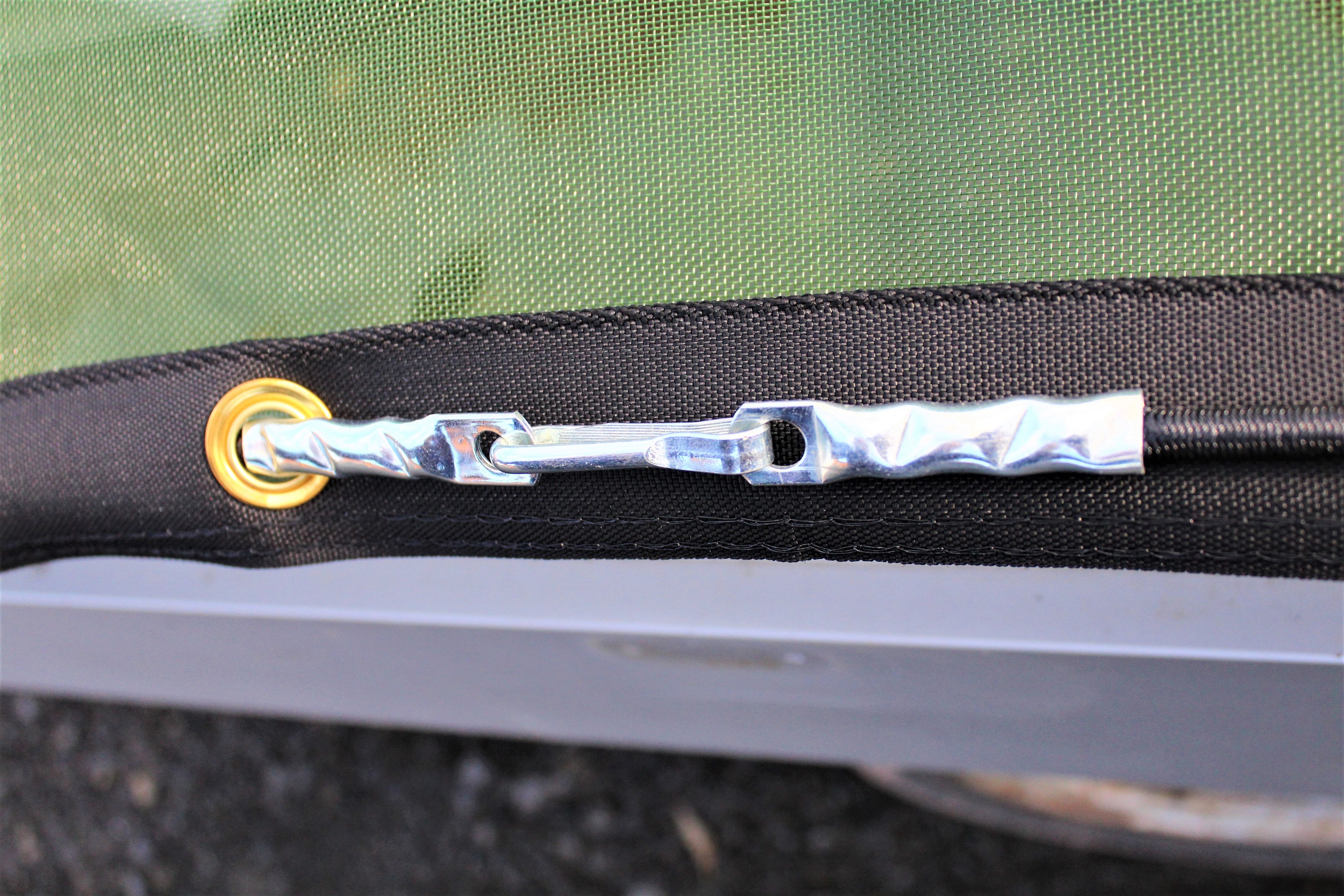 Containerplane mit Spanner Zollplane Containerplane mit Spanner Zollplane